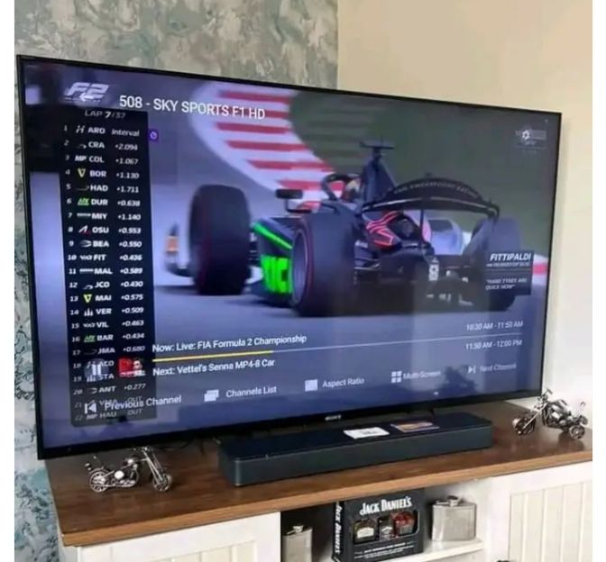 Verified Customer Carlos M. Review for StreamQTV